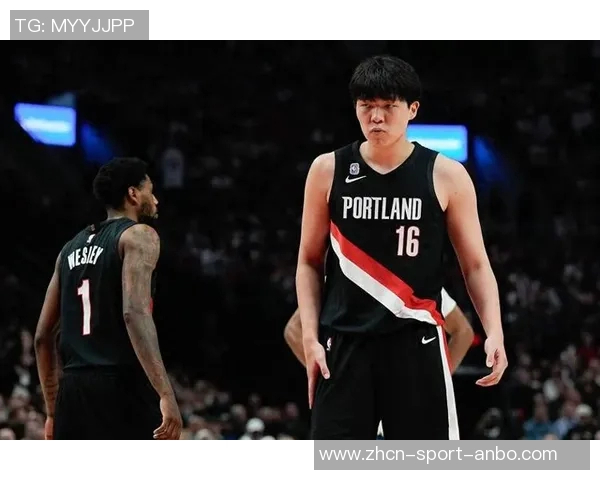 开拓者媒体人杨瀚森倒地为何裁判未暂停比赛关注球员安全